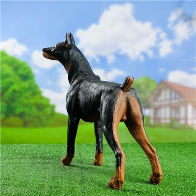 Садовая фигура "Собака Доберман" большой стоит